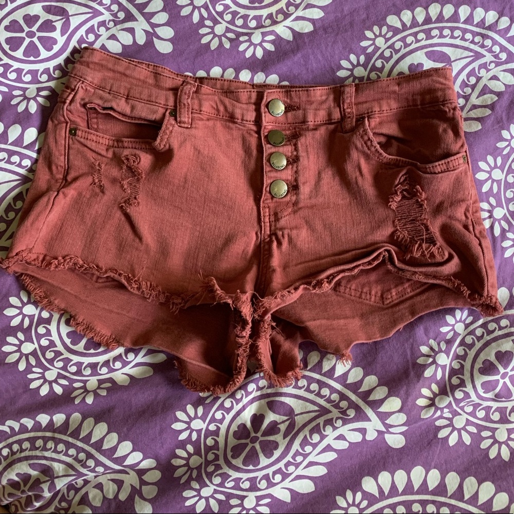 Billabong women’s distressed shorts